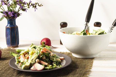 Delicioso aderezo de albahaca para ensaladas